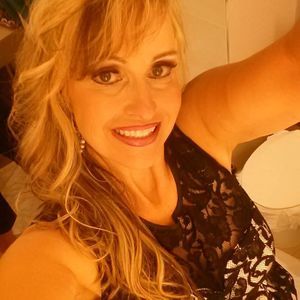 Meet your Posher, Robyn